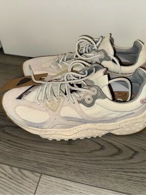 Women's Neutral Beige Low-Top Sneakers